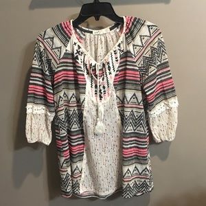 Jolt size Large 3/4 Sleeve top